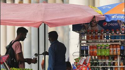 IMD’s seven-day forecast shows no rain is expected in Delhi till at least March 23, with the minimum temperature hovering between 18 and 21 degrees during this period. (Amal KS/HT Photo) IMD’s seven-day forecast shows no rain is expected in Delhi till at least March 23, with the minimum temperature hovering between 18 and 21 degrees during this period. (Amal KS/HT Photo)
