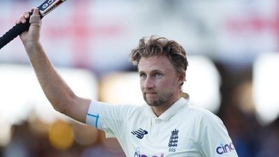 England's Joe Root acknowledges the crowd after the match. (Action Images via Reuters)