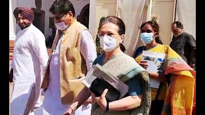Congress leader K Muraleedharan has written to Sonia Gandhi saying someone who has unsuccessfully contested elections should not be considered for the Rajya Sabha berth. (ANI) Congress leader K Muraleedharan has written to Sonia Gandhi saying someone who has unsuccessfully contested elections should not be considered for the Rajya Sabha berth. (ANI)