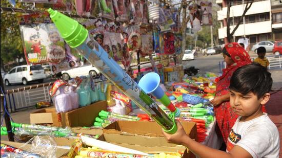 Holi sales could not reach the high of pre-Covid years despite residents stepping out in decent number to shop in Chandigarh. (Keshav Singh/HT)