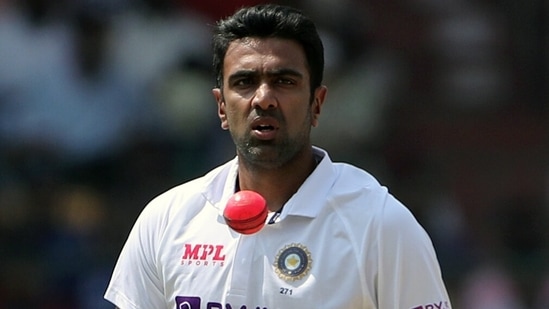 India's Ravichandran Ashwin in action on the 3rd day of the second test match between India and Sri Lanka, at M.Chinnaswamy Stadium, in Bengaluru.(Surjeet Kumar)