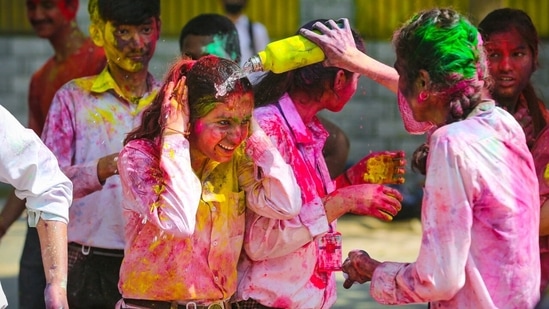 Holi marks the end of winter and the arrival of the spring harvest season. This festival is celebrated with great grandeur and enthusiasm by people across all age groups. Here's how the country is gearing up for the festival of colours.(HT Photo/Sanchit Khanna)