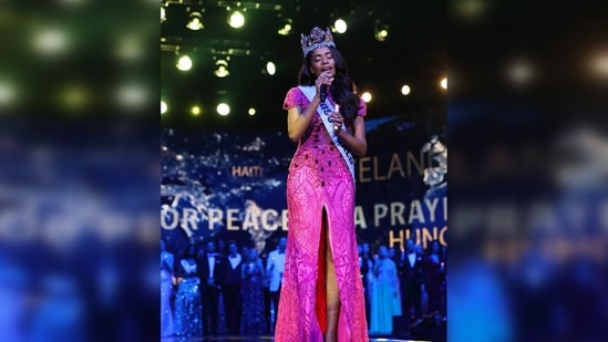 Miss World 2019 Toni-Ann Singh performed 'The Prayer' during the 70th Miss World pageant to express solidarity with Ukraine amid the Russia-Ukraine crisis.(Instagram/@missworld)