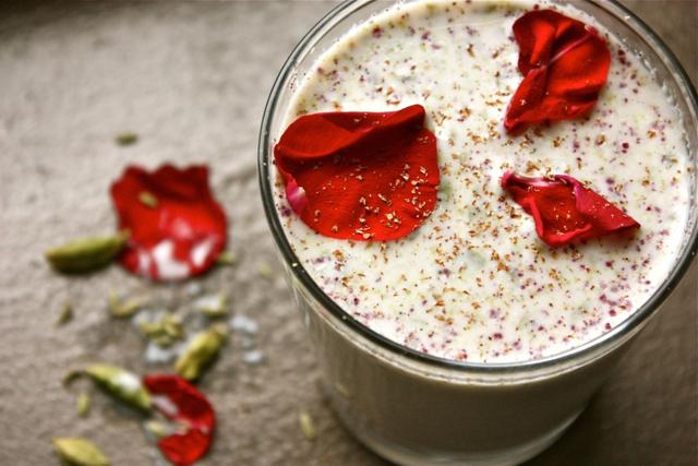 There are different types of Thandai like Lotus Thandai (Shutterstock) There are different types of Thandai like Lotus Thandai (Shutterstock)