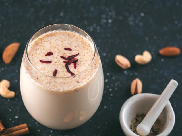 Seven mocktails for a perfect Holi party