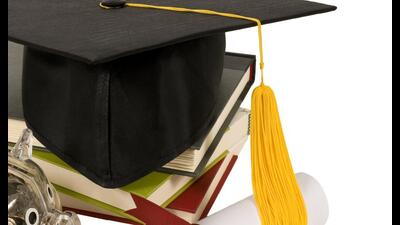 A 17-year-old girl from Kalundre, Panvel, has registered a complaint against her mother and her mother’s live-in partner for allegedly forcing her to quit studies and take up a work at a bar. (HT FILE) A 17-year-old girl from Kalundre, Panvel, has registered a complaint against her mother and her mother’s live-in partner for allegedly forcing her to quit studies and take up a work at a bar. (HT FILE)