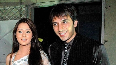 Sara Khan has talked about how her ex-husband Ali Mercchant cheated on her.