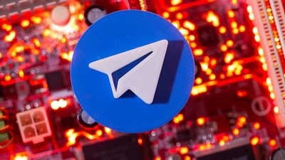 On Friday afternoon, Telegram was still available in Brazil via Google Play. (Reuters)