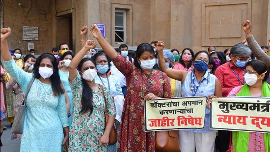 the Maharashtra State Medical Teacher’s Association (MSMTA) had made it clear that their demands have been long pending and despite the work they have put into fighting Covid-19 at the forefront for the past two years, the government has been ignoring their predicament. (Bhushan Koyande/ HT Photo)