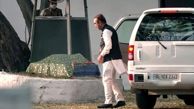 G-23 leader Ghulam Nabi Azad met Congress president Sonia Gandhi on Friday. (ANI) G-23 leader Ghulam Nabi Azad met Congress president Sonia Gandhi on Friday. (ANI)