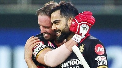 Virat Kohli and AB de Villiers (IPL/Twitter) Virat Kohli and AB de Villiers (IPL/Twitter)