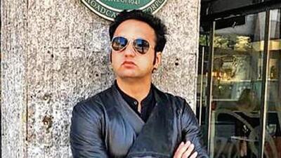 DJ Sumit Sethi recently collaborated with Mika Singh. DJ Sumit Sethi recently collaborated with Mika Singh.