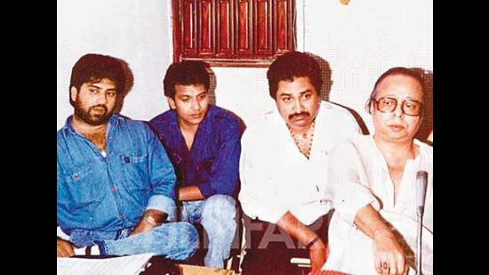 Kumar Sanu (second from right) with RD Burman (extreme right) during the recording of a song