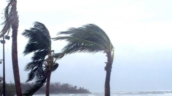Cyclone Asani nears, heavy rain predicted | Latest News India - Hindustan Times