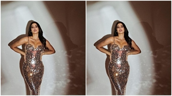 Janhvi’s hilarious take on her reflective gown was summed up in her caption - “They said I needed to reflect.”(Instagram/@janhvikapoor)