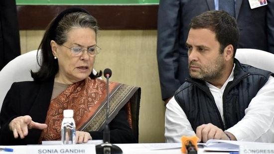 Congress interim president Sonia Gandhi, according to a few leaders, had told her confidantes after the working committee meeting that while the G23 is targeting the Gandhi family, no one accepted her proposal in the meeting when she said all three of them, including Rahul Gandhi and Priyanka Gandhi Vadra, were ready to step down. (HT PHOTO.)