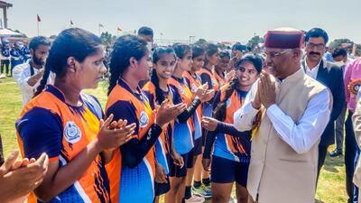 Himachal governor Rajendra Vishwanath Arlekar greets the players participating in the All-India Inter-University Women Netball Championship in Dharamshala. He stressed the need to develop sports culture in the state. (HT Photo) Himachal governor Rajendra Vishwanath Arlekar greets the players participating in the All-India Inter-University Women Netball Championship in Dharamshala. He stressed the need to develop sports culture in the state. (HT Photo)