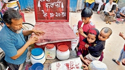 One of the most wonderful sights to be encountered here surfaces in summer, with the arrival of “game wali kulfi” vendors. One of the most wonderful sights to be encountered here surfaces in summer, with the arrival of “game wali kulfi” vendors.