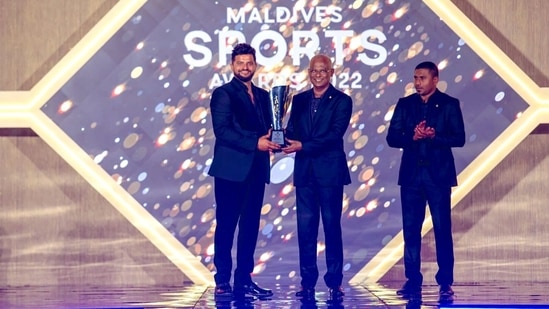 Suresh Raina was felicitated with the prestigious 'Sports Icon' award at the Maldives Sports Awards 2022. (Twitter/ImRaina)