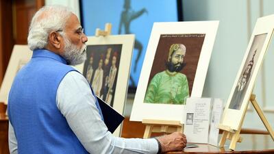 Prime Minister Narendra Modi inspects antiquities repatriated to India from Australia, in New Delhi on Monday. (ANI) Prime Minister Narendra Modi inspects antiquities repatriated to India from Australia, in New Delhi on Monday. (ANI)