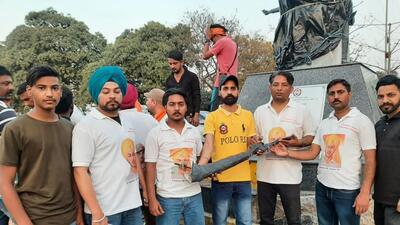 Activists protesting against the vandalism of Udham Singh’s statue in Ambala. (HT Photo)