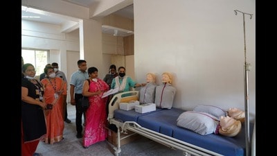 A team of expert doctors from the Maharashtra University of Health Sciences (MUHS), Nashik, on Monday visited the current premises of Atal Bihari medical college, Pune Municipal Corporation’s (PMC’s) first medical college. (HT PHOTO)