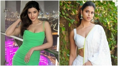 Shanaya Kapoor's pics in green slip dress sets Internet on fire, gets compliment from Suhana Khan. It costs ₹4k Shanaya Kapoor's pics in green slip dress sets Internet on fire, gets compliment from Suhana Khan. It costs ₹4k