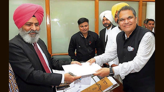Ludhiana based Industrialist Sanjeev Arora files his nomination as Aam Aadmi Party's Rajya Sabha MP from Punjab, in Chandigarh on Monday. (ANI)