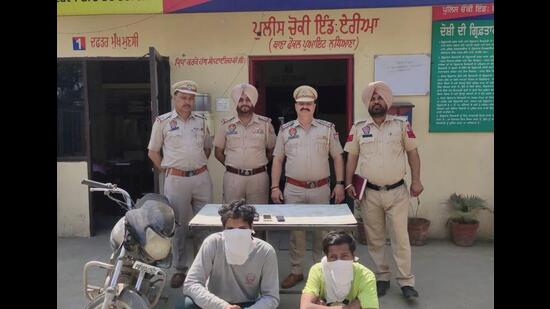 Accused arrested for snatching in the custody of Industrial area police post in Ludhiana on March 21, 2022. (HT PHOTO)