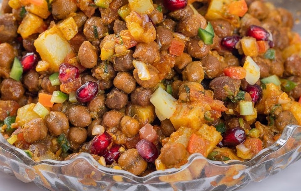 Kala Chana Chaat recipe (Kunal Kapur)