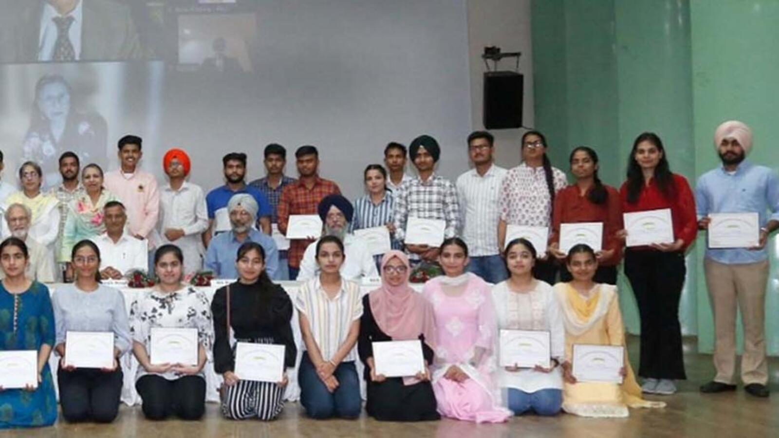 65 students from PAU & Vet Varsity awarded GS Khush scholarship ...