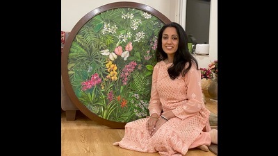 Artist Salonika Meattle Aggarwal’s acrylic artworks comprises lush green palms and vibrant flowers amid a bright blue sky. Artist Salonika Meattle Aggarwal’s acrylic artworks comprises lush green palms and vibrant flowers amid a bright blue sky.