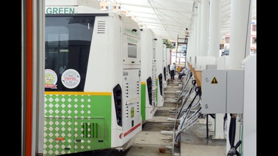Pune Municipal Corporation (PMC) will be purchasing 200 mini e-buses from funds allocated by the central government under its National Clean Air Programme (NCAP) initiative. (HT FILE PHOTO) Pune Municipal Corporation (PMC) will be purchasing 200 mini e-buses from funds allocated by the central government under its National Clean Air Programme (NCAP) initiative. (HT FILE PHOTO)