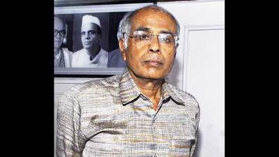 An eyewitness in Dr Narendra Dabholkar murder case claimed before the court on Saturday that he saw accused Sachin Andure and Sharad Kalaskar open fire at the rationalist. (HT FILE PHOTO)