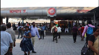 Two 9-year-old boys reunited with family by Thane Child Protection Unit in two separate incidents. One of the boys travelled all the way from Nashik Road to Kalyan Station before he was spotted. (HT PHOTO)