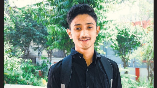 19-year-old, Pradeep Mehra, whose full name is Pushkar Singh Mehra became an internet sensation after his video went viral. (Photo: Manish Rajput/HT )