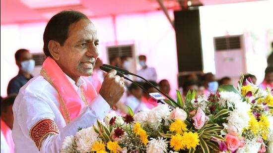 Telangana chief minister K Chandrasekhar Rao (KCR) convened a meeting of TRS MLAs, MLCs and other party leaders on March 21, an official release said. (HT Photo)