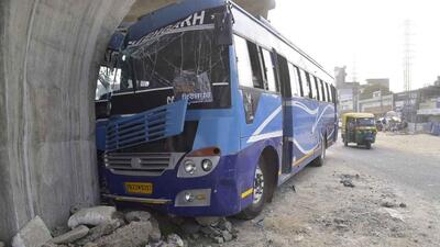 The private bus, which was ferrying 30 passengers, was headed towards Aarti Chowk in Ludhiana when the driver lost control over the vehicle. (Gurpreet Singh/HT)