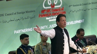 Imran Khan was reportedly asked by the Pakistan Army to resign after the Organisation of Islamic Countries conference in Islamabad which began on Tuesday.&nbsp; (REUTERS)