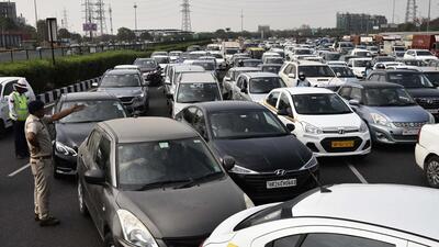 Gurugram, India - March. 23, 2022: Heavy traffic snarls at the Delhi-Gurugram Border due to diversion in the view of Ahir Community Protest to demand ‘Ahir Regiment in Army’ at Khirki Daula Toll Plaza, in Gurugram, India, on Wednesday, March 23, 2022. (Photo by Vipin Kumar/ Hindustan Times) (Vipin Kumar/HT PHOTO)