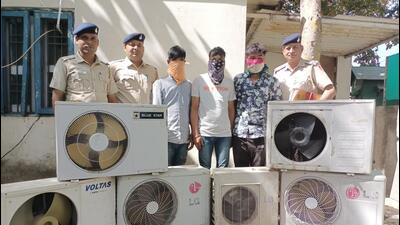 Police arrested three persons for stealing ACs in Chandigarh. (HT Photo)