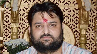 The notice was issued by the H/West ward under Section 488 of the Mumbai Municipal Corporation (MMC) Act 1888, which authorises a civic official to inspect premises to determine unauthorised alterations to original approved building plans. (Yogen Shah)