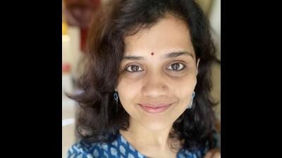Sayalee Marathe, founder of Aadyaa Originals Pvt Ltd received the award (HT) Sayalee Marathe, founder of Aadyaa Originals Pvt Ltd received the award (HT)