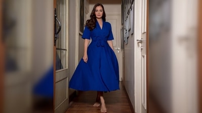 Dia Mirza picked this stunning elegant fit from the shelves of the clothing line Khara Kapas which is a clothing brand that sells pure cotton handcrafted homegrown wears. It costs <span class='webrupee'>₹</span>8,200, as per the official website of the brand. (Instagram/@diamirzaofficial) Dia Mirza picked this stunning elegant fit from the shelves of the clothing line Khara Kapas which is a clothing brand that sells pure cotton handcrafted homegrown wears. It costs <span class='webrupee'>₹</span>8,200, as per the official website of the brand. (Instagram/@diamirzaofficial)