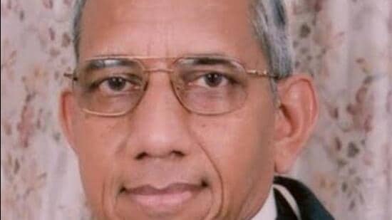 Former Chief Justice of India RC Lahoti served as India’s top judge for 17 months. He retired on October 31, 2005 (Twitter/@Areebuddin14)
