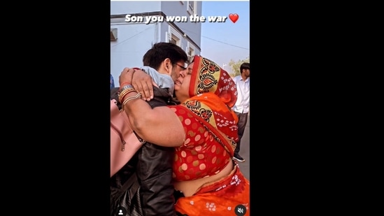 The mother embraced her son and had tears in her eyes when she met him. (punitwithfilms/Instagram)