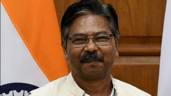 Union minister for tribal affairs Bishweswar Tudu. (HT photo) Union minister for tribal affairs Bishweswar Tudu. (HT photo)
