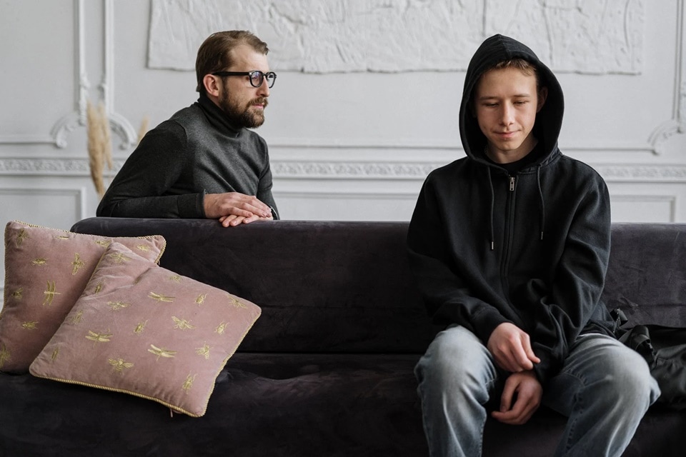 Like adults, children too crave for company and enjoy having conversations, (Pexels)