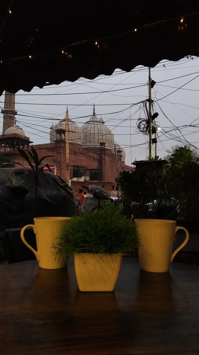 View of Jama Masjid from Ebony Cafe. (Photo: Shantanu Bhattacharya/HT) View of Jama Masjid from Ebony Cafe. (Photo: Shantanu Bhattacharya/HT)