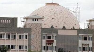 While abolishing the Local Body Tax (LBT), the Maharashtra government had implemented an additional one per cent stamp duty on property registration as compensation for LBT. (HT PHOTO)